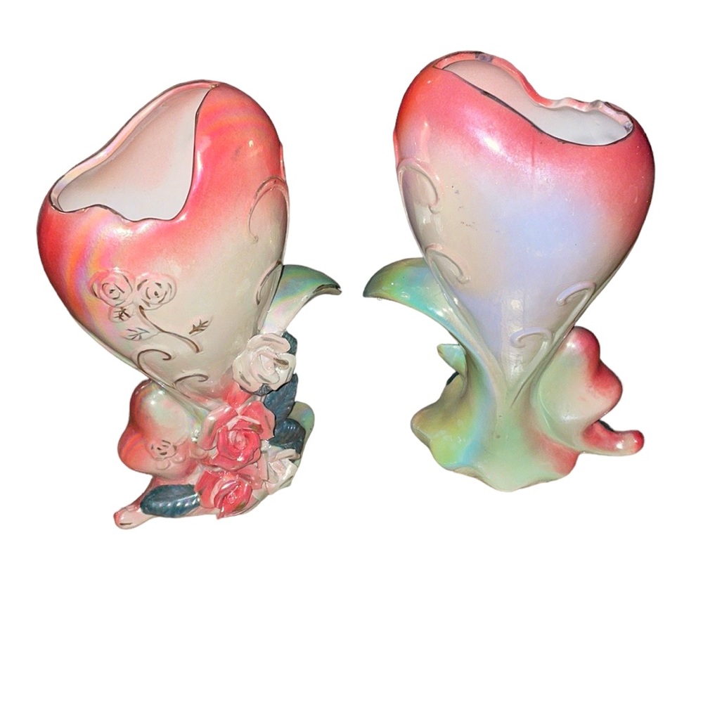 NWT 2/HEART SHAPED FLORAL CERAMIC SHINY METALLIC VASES.